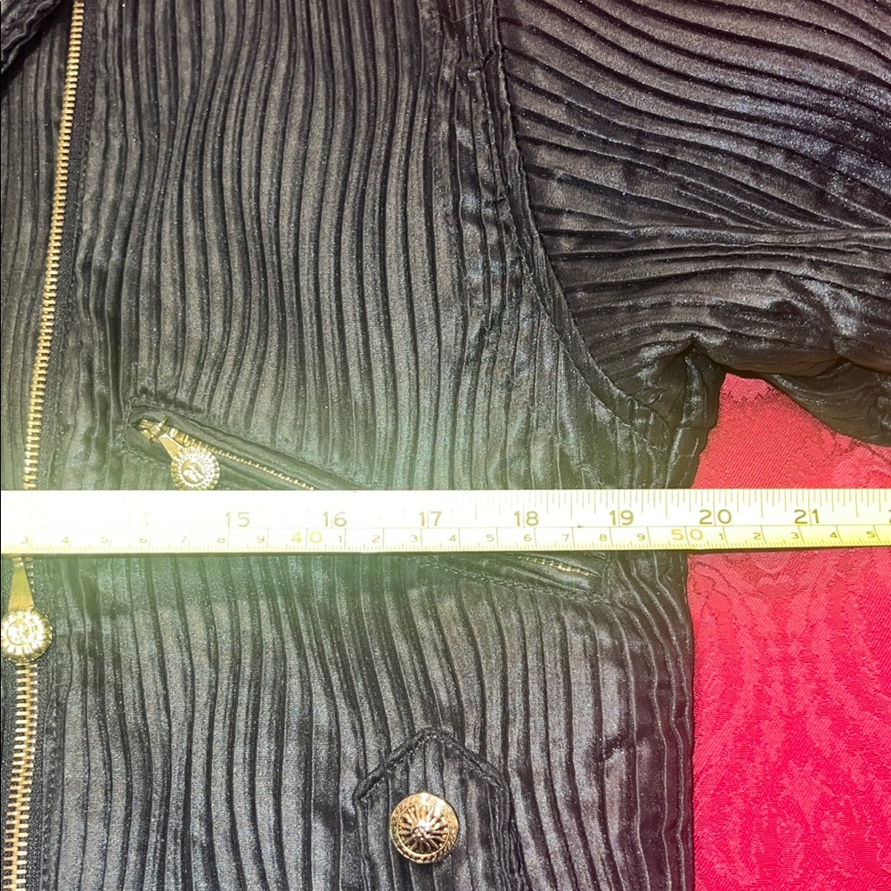 Vintage, New WOT Versace Black Quilted Zip-Front Moto Jacket with Gold Hardware - Picture 11 of 16